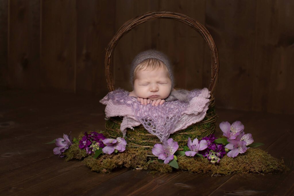 Cream n Cocoa Photography Newborn Photography – Cream N Cocoa Posed her in the spring basket, and it was adorable