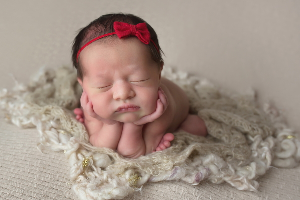 Greater Cincinnati Newborn Photographer
