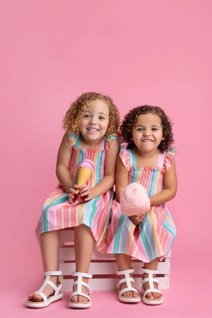 Pink theme sister portraits: Cincinnati and West Chester studio session