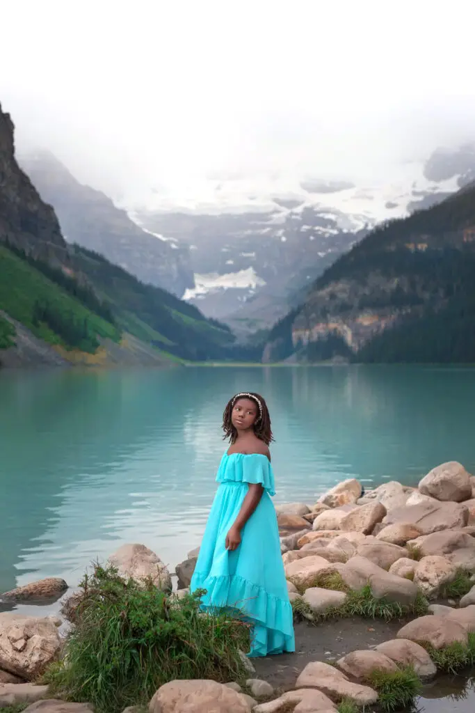 Fine Art Portrait photographer in Cincinnati took this photo of a young girl in front of a lake